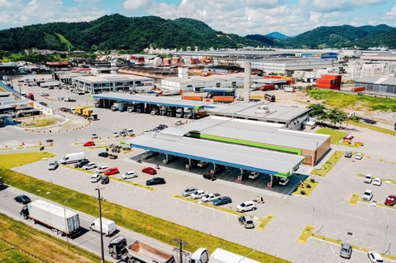Rede SIM abre a primeira unidade temática da marca em SC