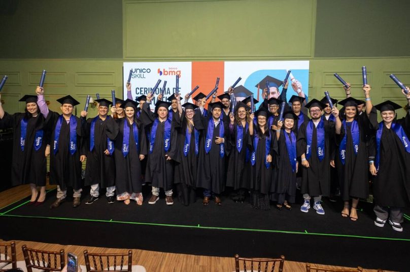 Bmg forma 1ª turma com benefício educação do Unico Skill