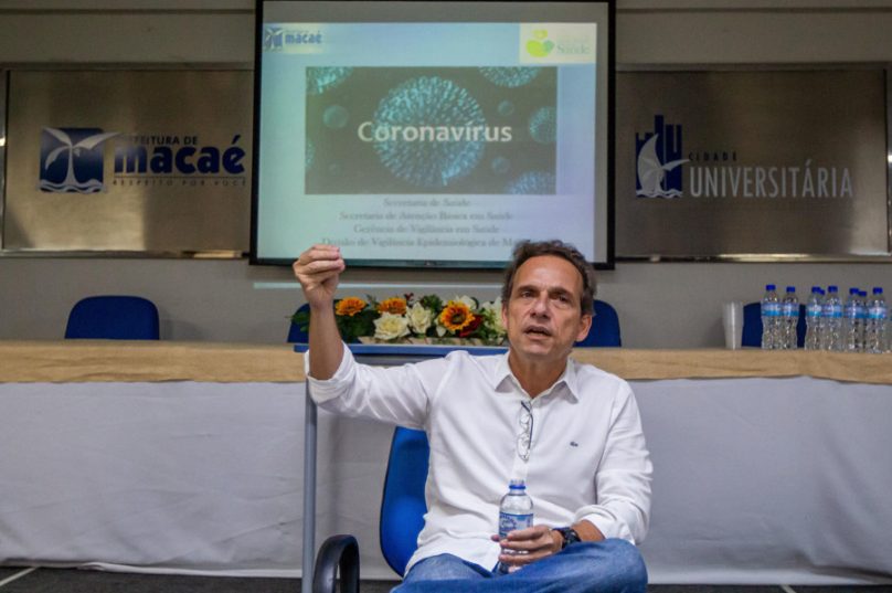 Prefeito de Macaé Aluízio Santos Júnior durante reunião com empresários sobre Coronavírus. Macaé/RJ. Data: 17/03/2020. Foto: Rui Porto Filho