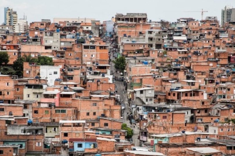 30out2017---acesso-a-favela-paraisopolis-na-vila-andrade-zona-sul-de-sao-paulo-1509386234808_615x300