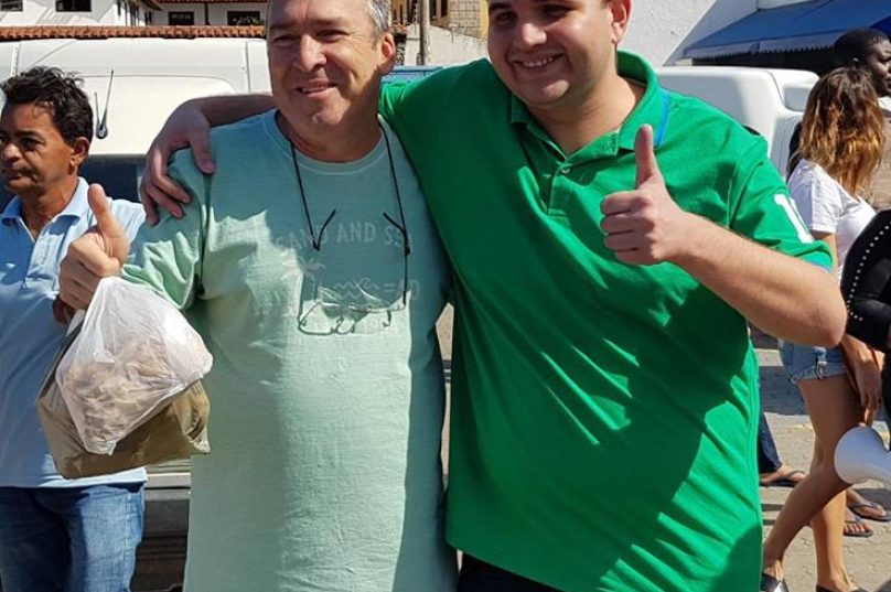 Dr Adriano e o seu vice Felipe Monteiro (Foto: reprodução/Facebook)