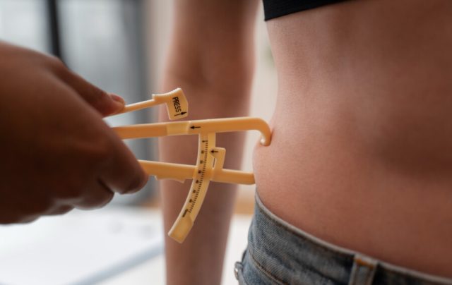Estudos apontam causas e tratamentos da gordura abdominal