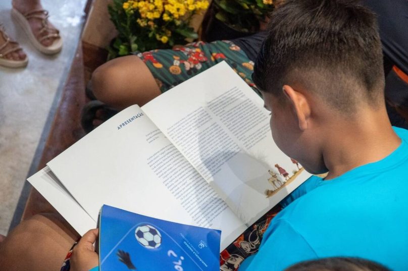 Vaga Lume indica livros sobre crise climática infantil