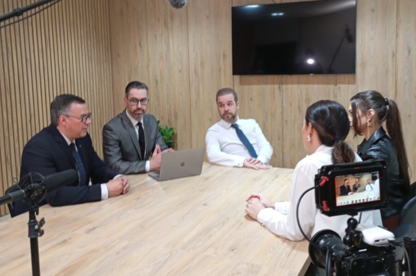 Reality "The Scalpel Kings" promove transformações estéticas