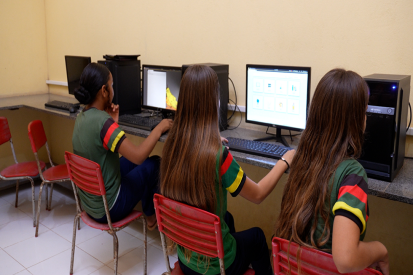 Projeto Aprender Conectado leva internet a 13 mil escolas rurais