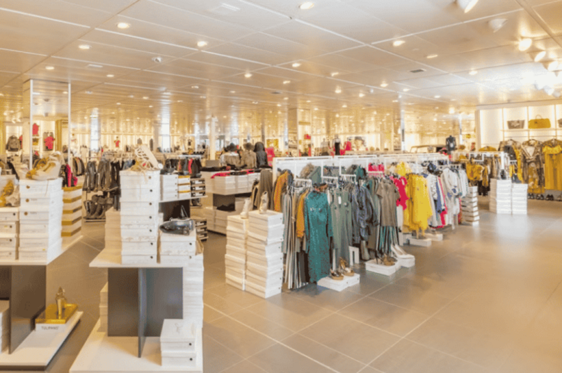 Pesquisa revela os itens de moda mais comprados no Brasil
