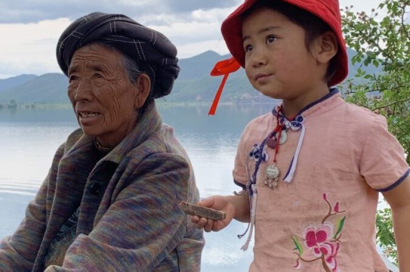 Documentário Reino das Mulheres traz um olhar atento às sociedades matriarcais