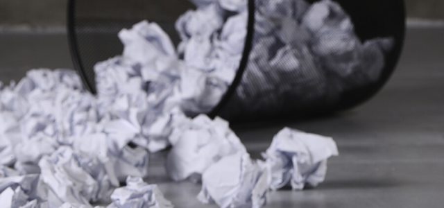 Uso de papel em empresas impacta diretamente o meio ambiente