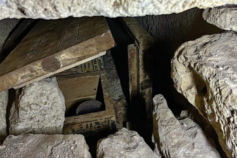 Túmulo de sacerdotisa egípcia é encontrado por arqueólogos