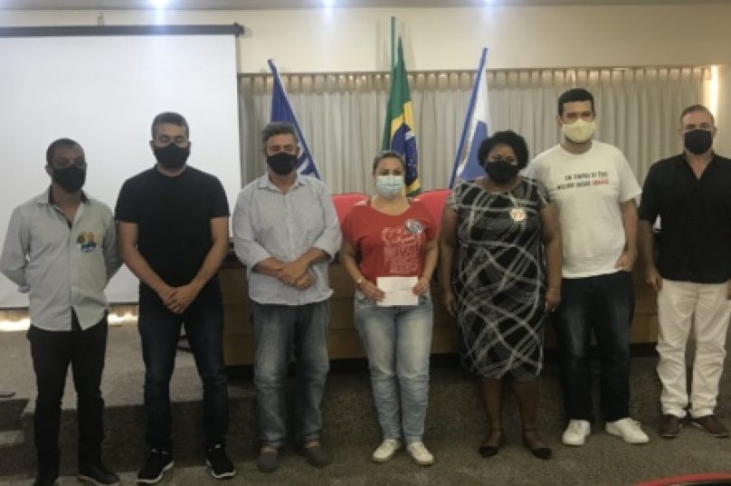 Imagem: Representantes da ACIM e dos  candidatos que confirmaram a participação nas entrevistas. ACIM/Divulgação