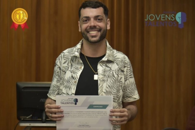 Cientista é premiado por alfabetizar com a fauna brasileira