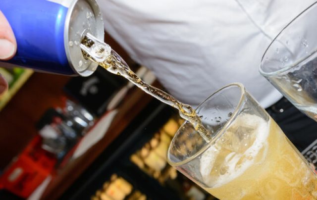 Álcool e energéticos podem causar risco à saúde
