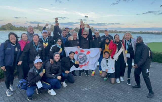 Remo do Corinthians vence o Campeonato Mundial na Alemanha