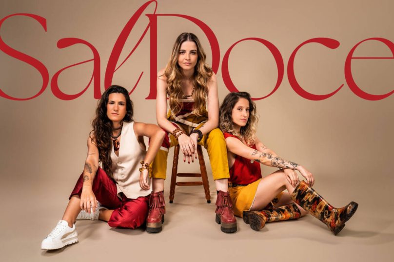 Trio SalDoce se apresenta domingo no Sesc Verão em Macaé, às 19h, no palco da Praia dos Cavaleiros / divulgação