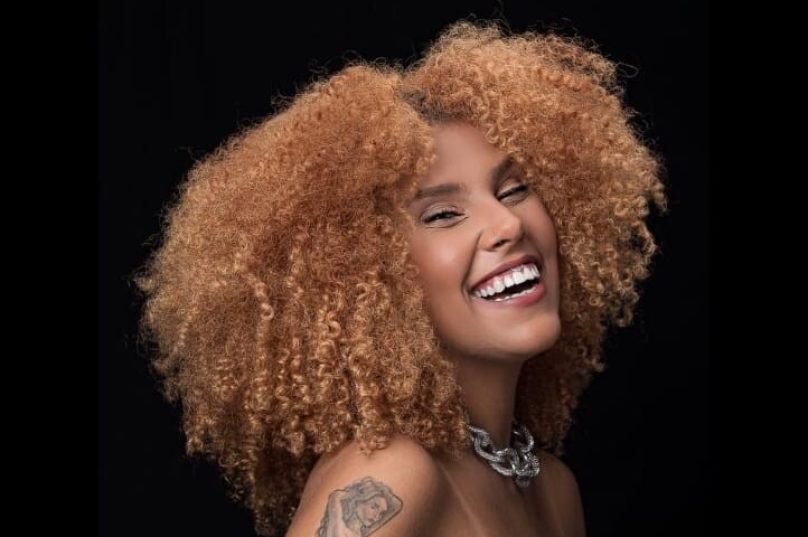 'TUA' é o novo single da cantora após dois anos sem lançamentos. | Imagem: Rede Social | Reprodução