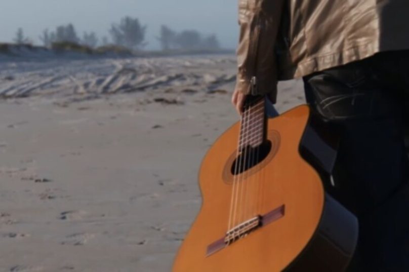 Picky Massaru lança single e clipe "Essa Espera Por Você"