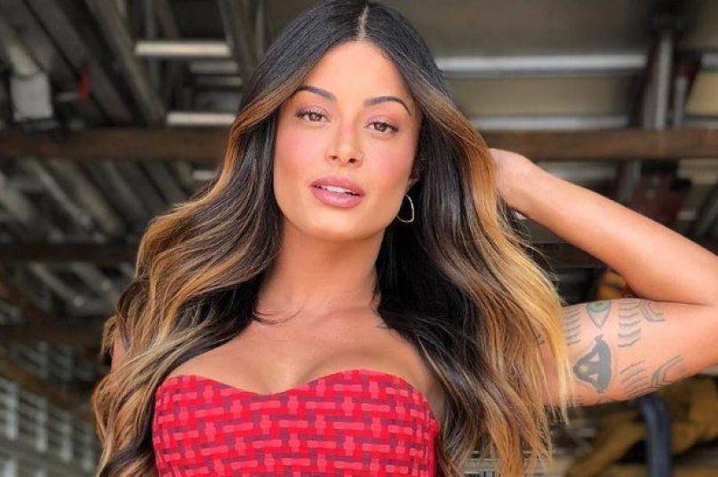 Bailarina passa final de semana em Búzios. Imagem: TV Foco | Reprodução