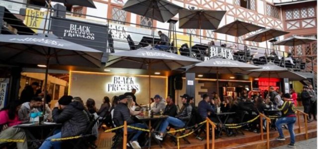 Cerveja Black Princess marca presença no Festival de Inverno