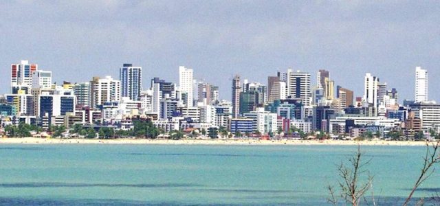 João Pessoa desponta no turismo e tem boom imobiliário