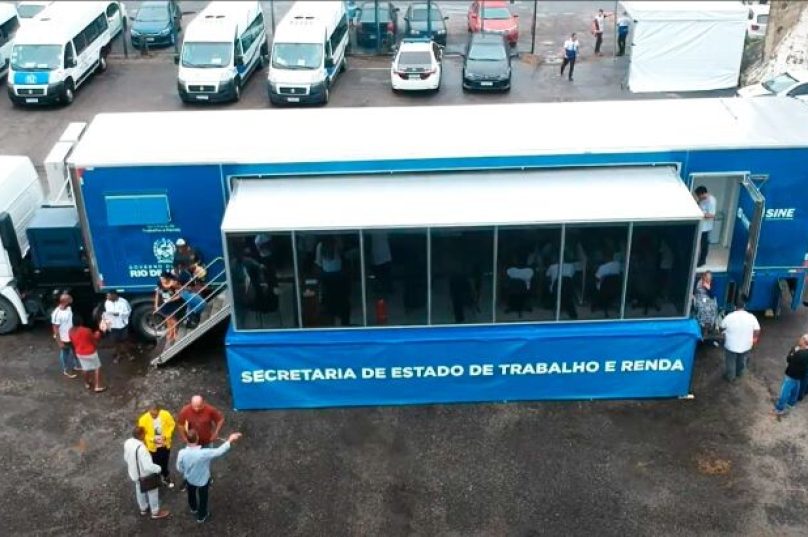 A Carreta do Trabalhador oferece diversos serviços, como vagas de empregos, entrada no seguro desemprego e isenção de 2ª via de carteira de identidadeFoto Divulgação