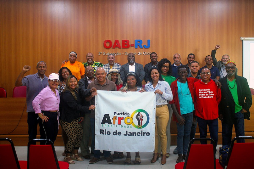 Representantes do núcleo carioca  do Afrobasilidade 95