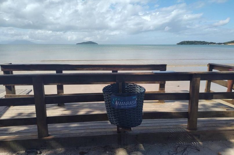 Amanrasa Praia MAnguinhos Rancho Mutã Maio de 2023: Nova associação de moradores de Búzios luta contra despejo de esgoto na Praia de Manguinhos e Rasa... Outubro de 2025 , um sonho possivel: esgoto zero) - Foto Victor P. Viana