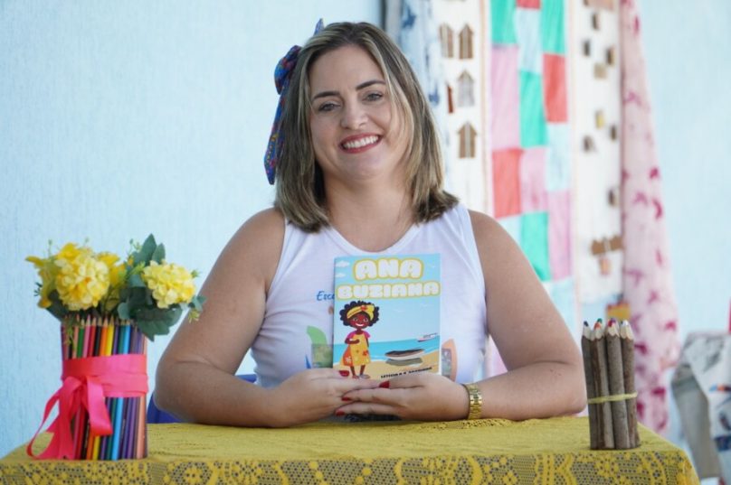 “Ana Buziana” é fruto de um projeto de leitura desenvolvido por Letícia Sardinha com alunos da rede municipal / Foto: Divulgação