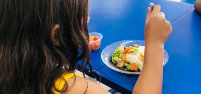 Atualmente, 58 unidades escolares são beneficiadas por um sistema de alimentação estruturado. (Foto: Divulgação)