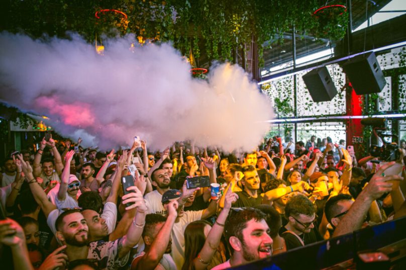 Tawa Beach e Privilège Búzios celebram aniversários no dia 22 de março com música eletrônica e DJs renomados. / foto divulgação