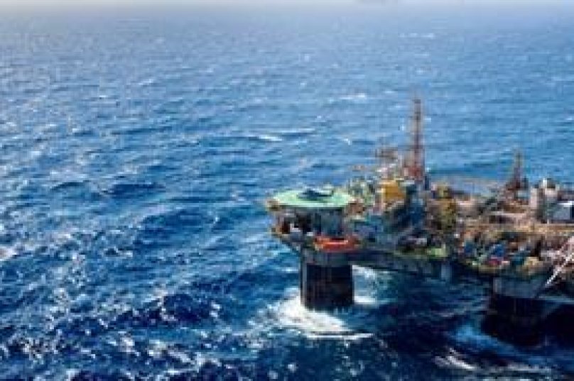 O relatório da estatal aponta que há cerca de 1,5 mil trabalhadores próprios contaminados pela Covid-19 nas unidades da Petrobrás em todo o país. Foto reprodução