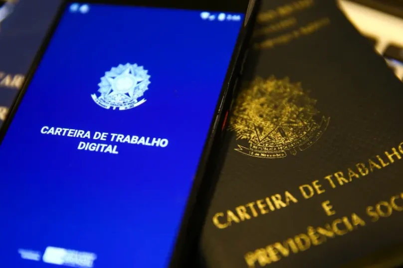Macaé divulga 816 vagas de emprego com oportunidades em áreas offshore, comércio, serviços e indústria I Crédito da Imagem: Divulgação