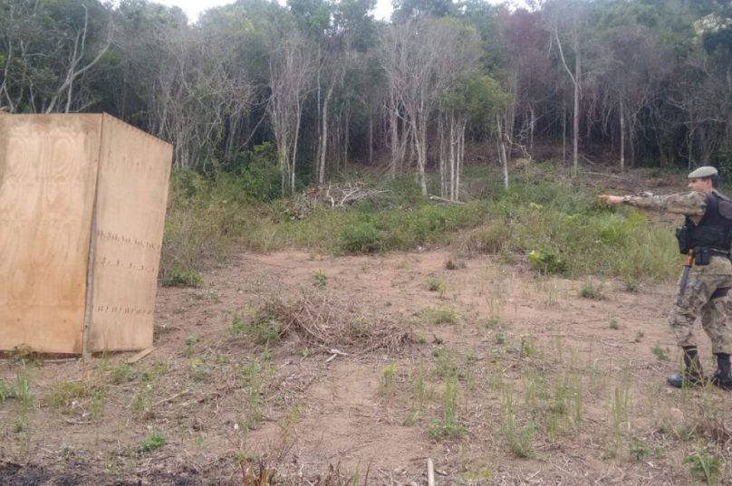 barracos-no-local-mangue-de-pedras