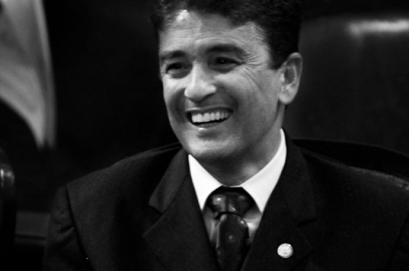 Bebeto fez um gol contra nesta sexta-feira (17)