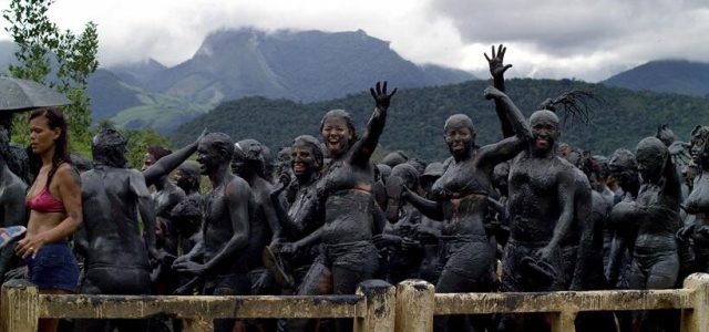 Bloco da Lama de Paraty / foto Acervo Setur-RJ