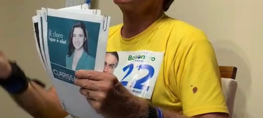 Bolsonaro cita Clarissa Garotinho em live