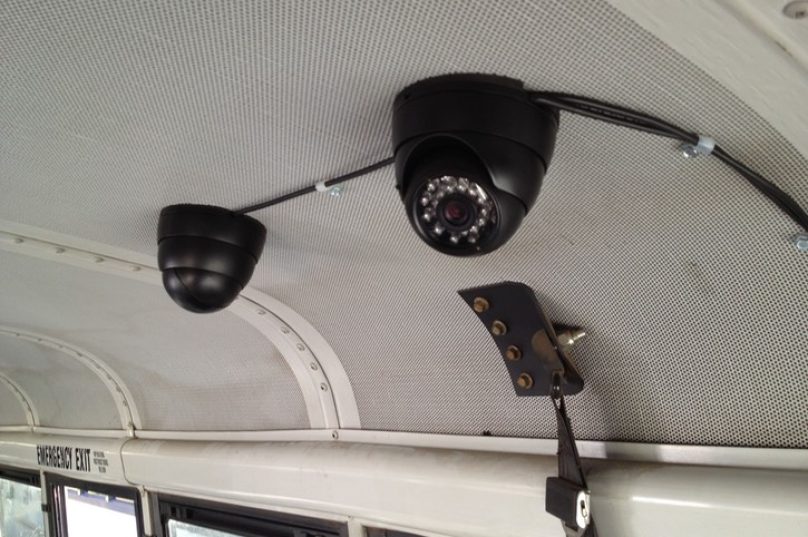 Exemplo de cãmera que pode ser usada nos interior das vans do transporte alternativo de Búzios . Imagem ilustrativa