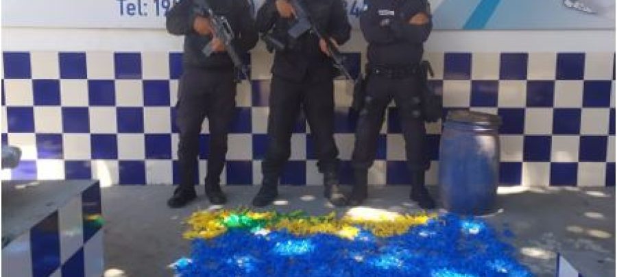 Foi apreendido aproximadamente R$40.000 em drogas. Imagem: Divulgação/ Polícia Militar