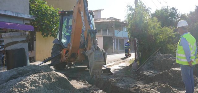Obras da rede separativa de esgoto em Cem Braças começam com previsão de 5 km de rede e 274 imóveis conectados até o fim do ano / foto divulgação
