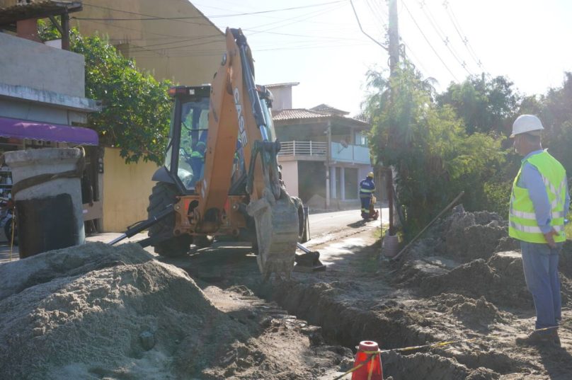 Obras da rede separativa de esgoto em Cem Braças começam com previsão de 5 km de rede e 274 imóveis conectados até o fim do ano / foto divulgação