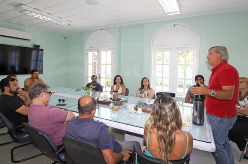 Comissão de Valorização dos Servidores de Búzios se reúne com prefeito Alexandre Martins