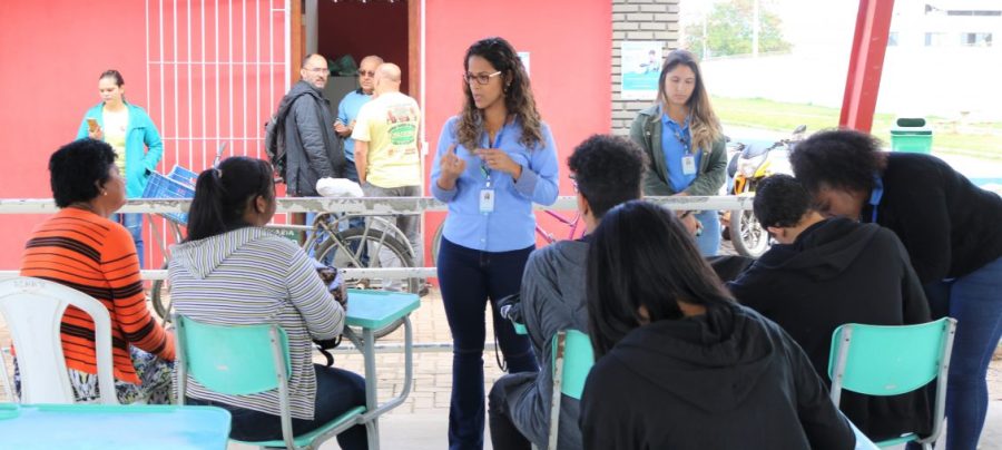 Coordenadora Francine Melo fala sobre o Pioneiros para os candidatos
