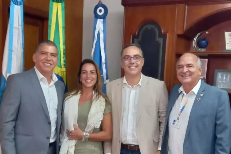 Foto: Marcelo Moura, presidente geral do Creci/Cofeci; João Eduardo, vice-presidente; Ricardo Monte, 2º vice-presidente; e Tatiana Faria, delegada do Creci de Búzios.