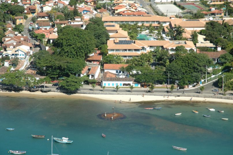 Orla Bardot, Praia da Armação, em Búzios - Foto Grupo Prensa de Babel