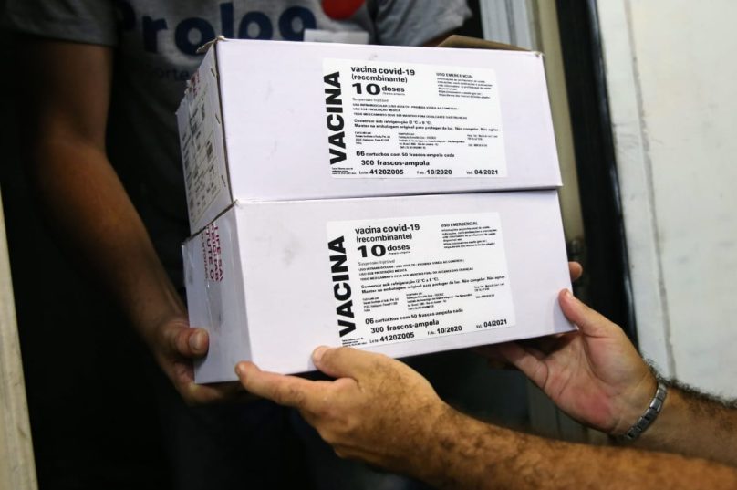 Fiocruz anunciou novo cronograma de entregas da vacina contra a Covid-19 nesta terça (23) | Imagem: Maurício Bazílio/Secretaria Estadual de Saúde.