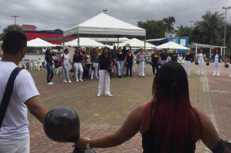 Enfermeiros de Cabo Frio protestam contra liminar que restringe o trabalho dos profissionais da área