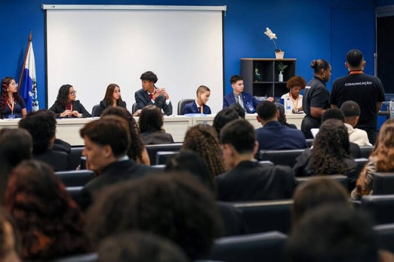 Jovens parlamentares apresentam 86 projetos sobre educação e inclusão na Alerj / Crédito da Imagem: Erick Quintanilha