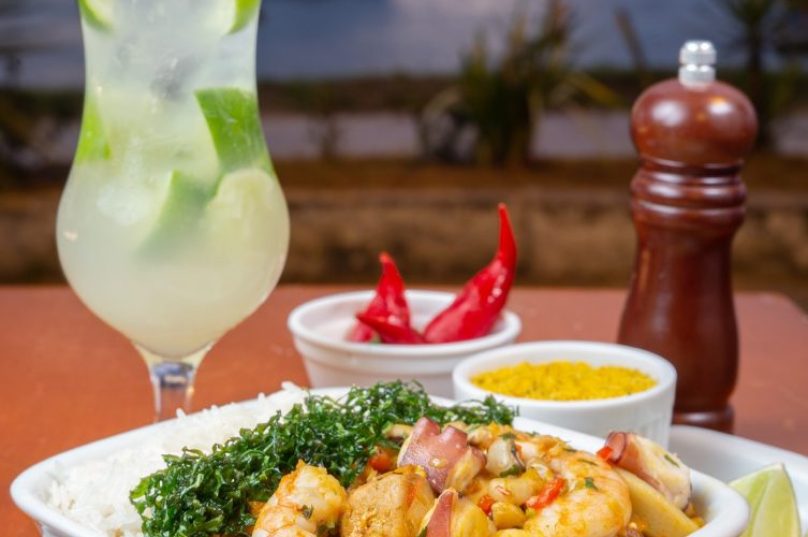 FEIJOADA DE FRUTOS DO MAR - RESTAURANTE ANEXO _Cred. Ariel Chalom (1)