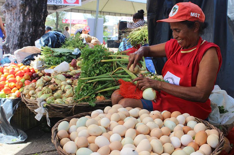 Feira-reforma-agraria-foto-MST