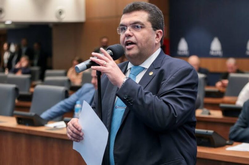 Alerj aprova PL que obriga agressores de animais a ressarcirem custos de tratamento. Texto segue para sanção do governador / divulgação