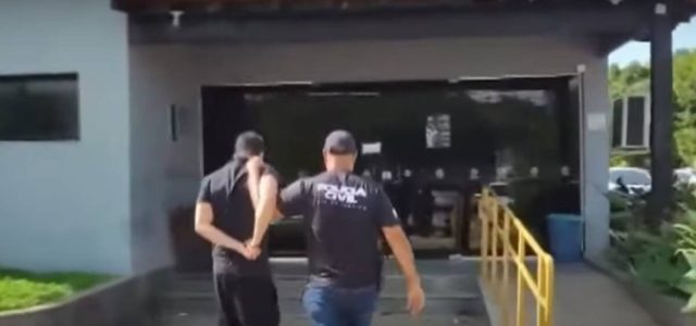 De acordo com a delegada Flávia Monteiro, o suspeito é conhecido por praticar crimes semelhantes em condomínios /foto redes sociais